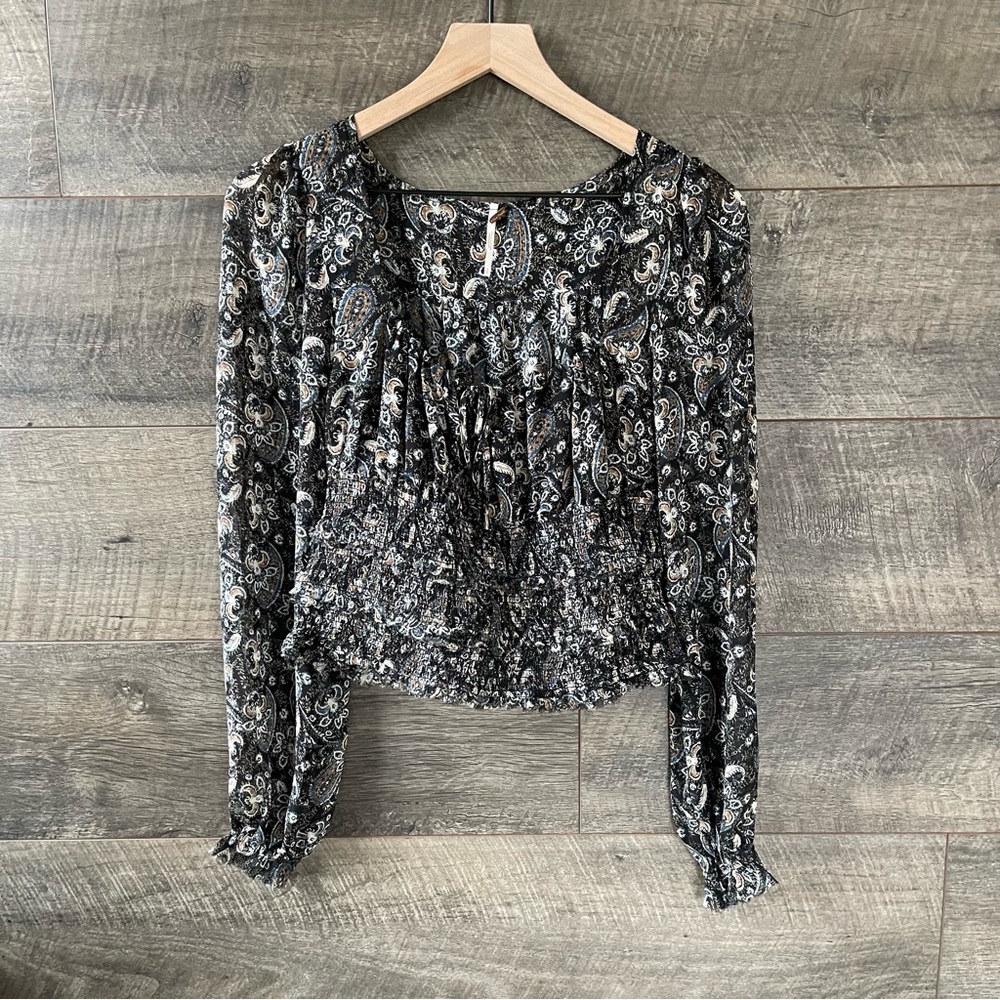 Free People Printed Lolita Peasant Blouse in Floral Dark Combo Sz Small - Picture 4 of 6